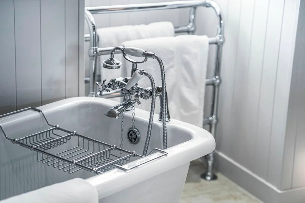 Bathtub