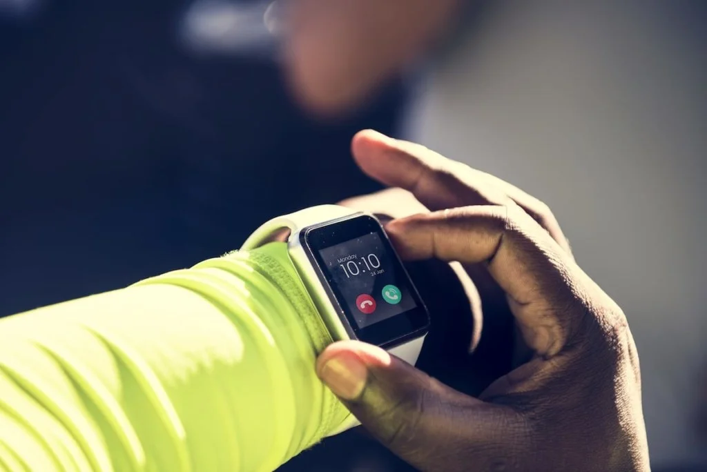 Apple watch close up calling
