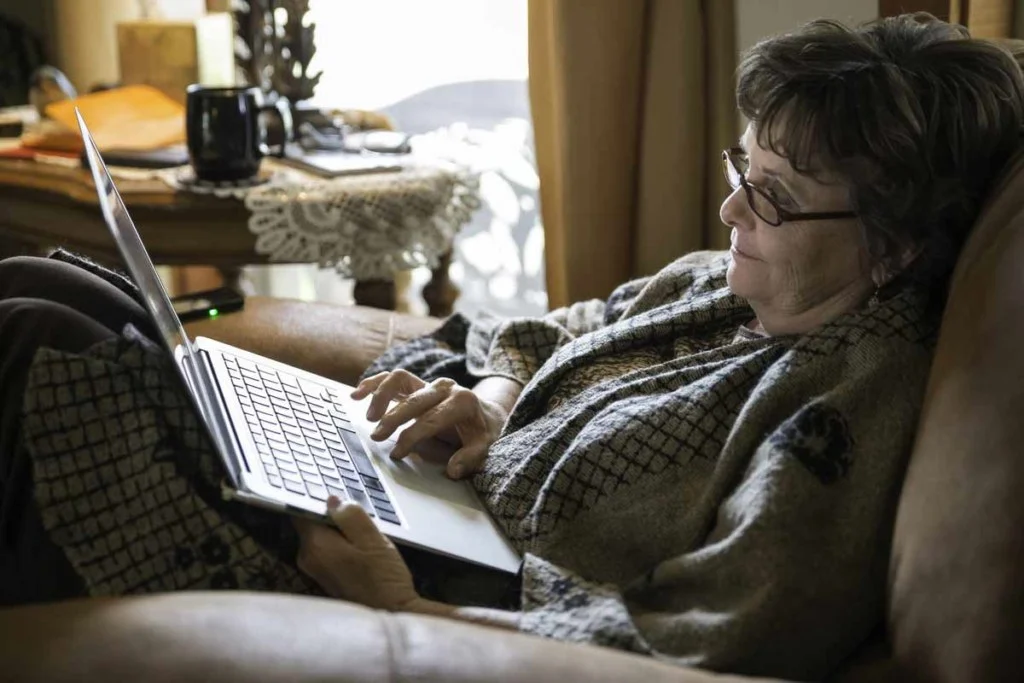 senior-woman-in-recliner